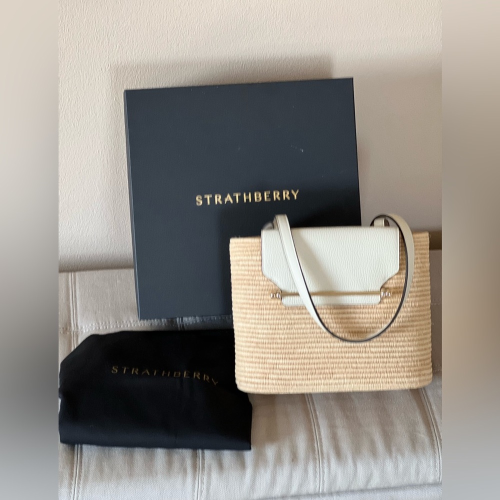 Strathberry Basket (small), Vanilla, EUC.